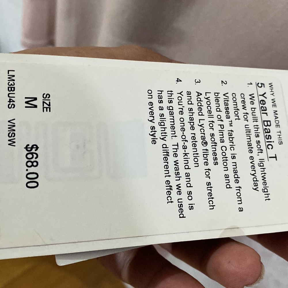 Lululemon basic Tee - Picture 2 of 2